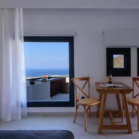 Ryolithos Apart Otel 4*