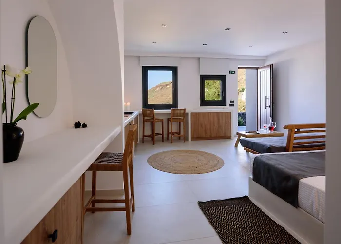 Ryolithos Апарт-отель Foinikia (Santorini)