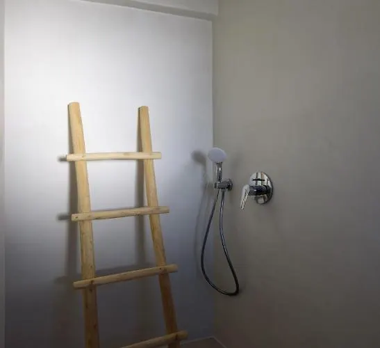 Ryolithos 4* Foinikia (Santorini)