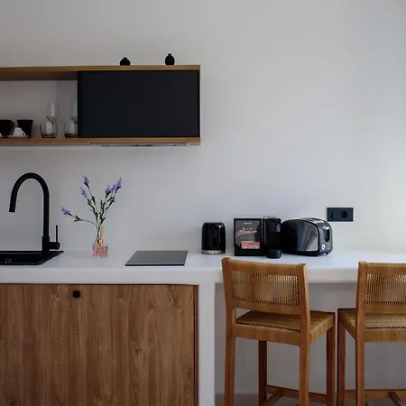 Ryolithos 4* Foinikiá