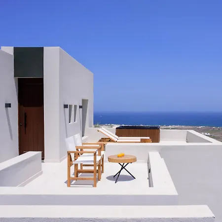 Apart Otel Ryolithos 4*