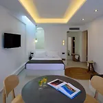 Ryolithos Aparthotel Foinikia (Santorini)